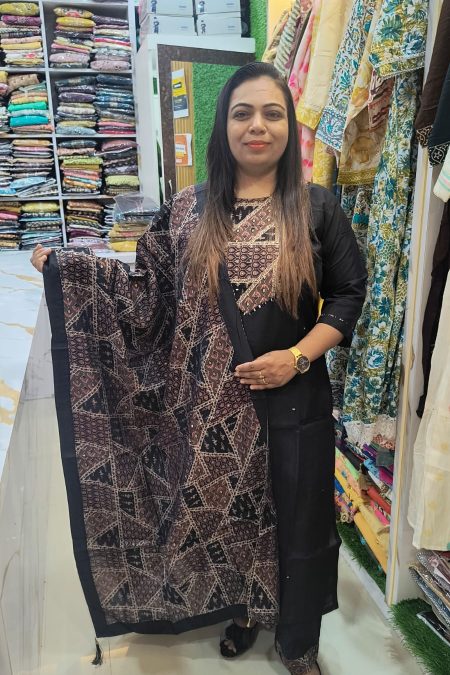 Elegant Black & Maroon Bandhej Print Suit Set with Dupatta – Cotton Blend